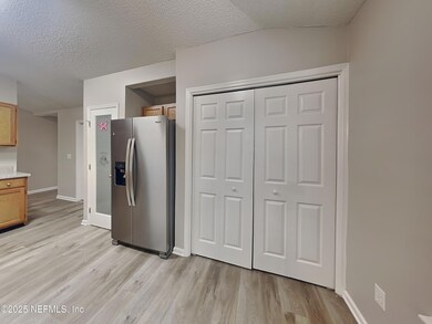 8256 Creek Hollow Ct, Jacksonville, FL 32244 - photo 5