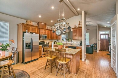 230 Aurora Ln, Central Point, OR 97502 - photo 7