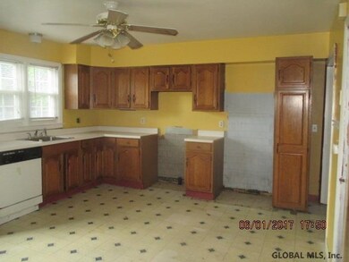 249 Osborne Rd, Albany, NY 12205 - photo 6