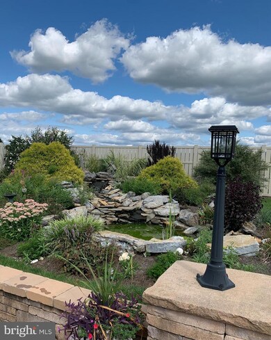 3088 Saint Andrews Dr, Chambersburg, PA 17202 - photo 5