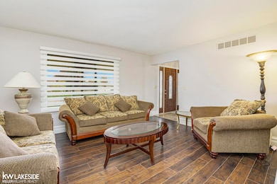 3148 Marc Dr, Sterling Heights, MI 48310 - photo 6