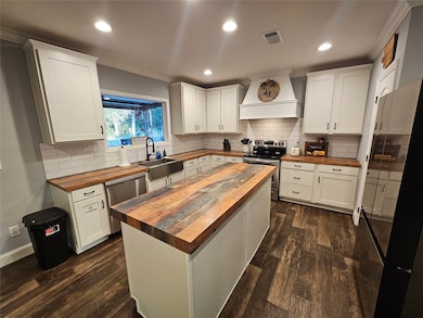 220 Private Rd, Groesbeck, TX 76642 - photo 5