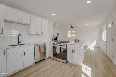 2112 E Lemon-2