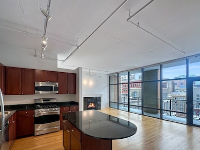 Library Tower Condominiums unit 1411, Chicago, IL 60605 - photo 4