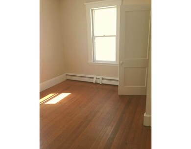 36 Harbor St unit 2, Salem, MA 01970 - photo 4