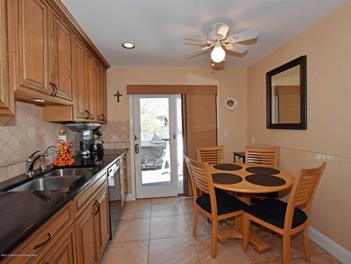 006_Breakfast Area