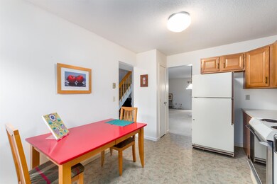 11 Stonehedge Dr unit K, South Burlington, VT 05403 - photo 5