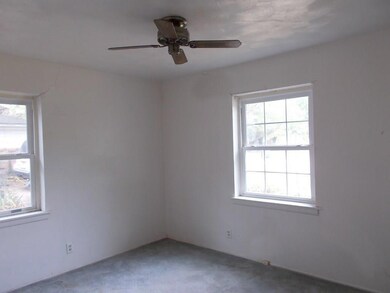 2604 Woodlawn Dr, Ennis, TX 75119 - photo 3