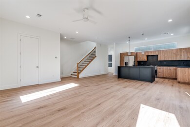 2206 Arroyo Ave unit 105, Dallas, TX 75219 - photo 7