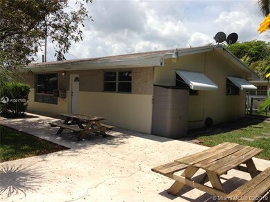 408 SW 8th St, Hallandale Beach, FL 33009 - photo 6