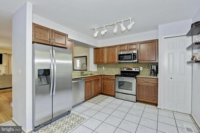 7345 Eden Brook Dr, Columbia, MD 21046 - photo 7