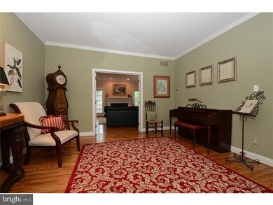 15 Fenwyck Cir, Phoenixville, PA 19460 - photo 7