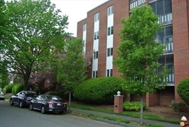 31 Lodgen Ct unit 2F, Malden, MA 02148 - photo 2