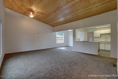 Livingroom to Kitchen