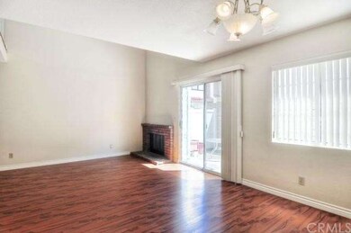 Downstair fireplace for a warm and/or romantic nig