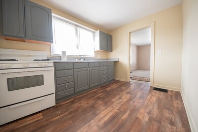 1792 Wallace Ave, Columbus, IN 47201 - photo 3