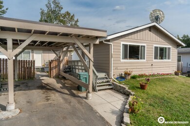 5_CloseExterior