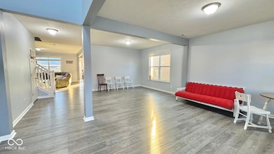 2125 Lakecrest Dr, Columbus, IN 47201 - photo 5