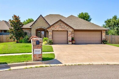19500 Brookshire Ct, Edmond, OK 73012 - photo 3