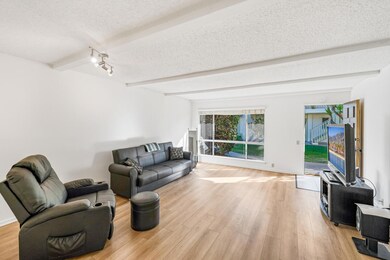 Unit B Living and Entry - 487 Whitman St