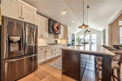 13459 W 148th Cir, Olathe, KS 66062 - photo 7