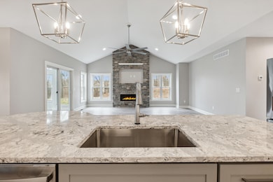 19-1140-Lochaven-Circle-10B-Hillsdale-MI