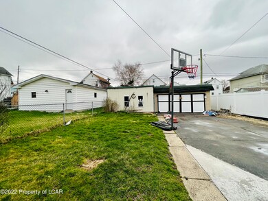 366 E Union St, Nanticoke, PA 18634 - photo 6