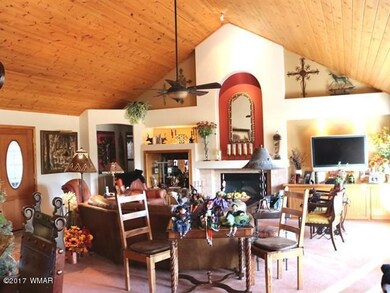 006_Living Room