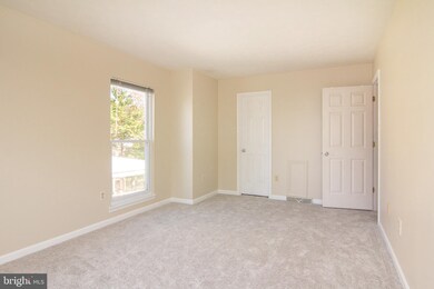 1588 Brimfield Cir, Sykesville, MD 21784 - photo 3