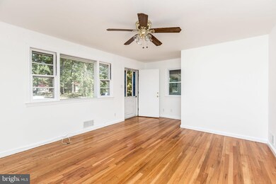 11033 Prospect Hill Rd, Glenn Dale, MD 20769 - photo 3