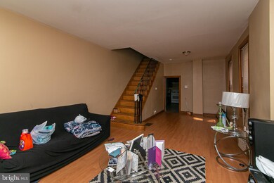923 Atlantic Ave, Camden, NJ 08104 - photo 7