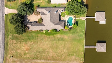 1208 E Baja Ct, Granbury, TX 76048 - photo 3