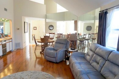 Living Room/Dining Room