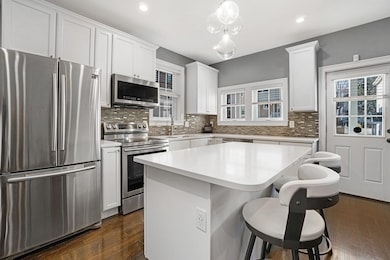 132 Quincy St unit A, Boston, MA 02125 - photo 2