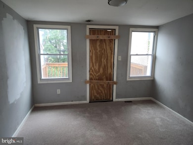 823 N Port St, Baltimore, MD 21205 - photo 6