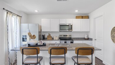 447 Fox Den Cir, Dalton, GA 30721 - photo 4