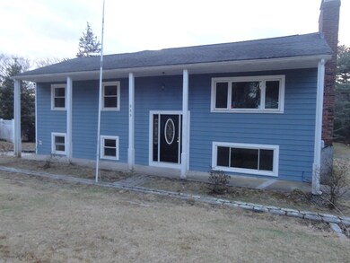 209 Farm St, Millis, MA 02054 - photo 3