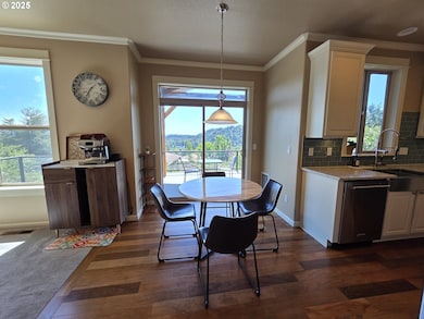 11556 SE Cascade View Dr, Happy Valley, OR 97086 - photo 6