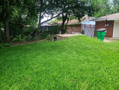 1708 Harris St, Gainesville, TX 76240 - photo 3