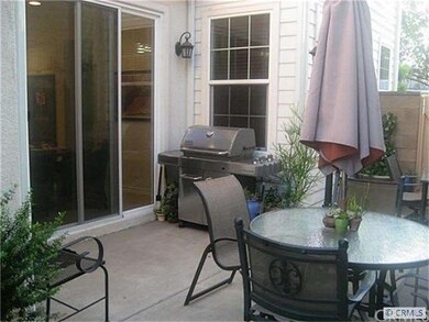 Sliding door to patio with natural gas BBQ hook up
