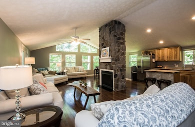 695 Straton Way, Basye-Bryce Mountain, VA 22842 - photo 5