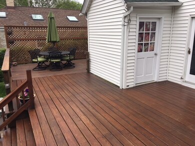 1592 E Walnut Ave, Des Plaines, IL 60016 - photo 2