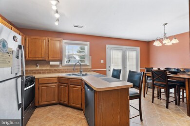 444 Whitman Ln, Williamstown, NJ 08094 - photo 2