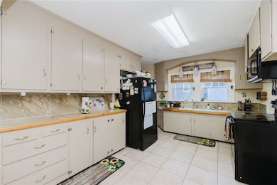 75 Randolph Ave, Tiverton, RI 02878 - photo 6