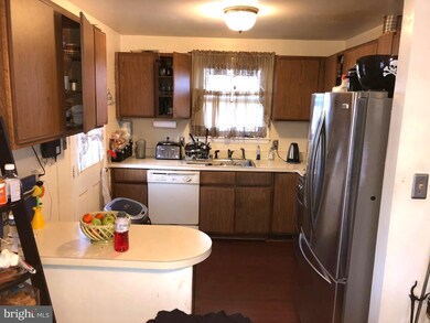 7504 Devries Dr, Lorton, VA 22079 - photo 4