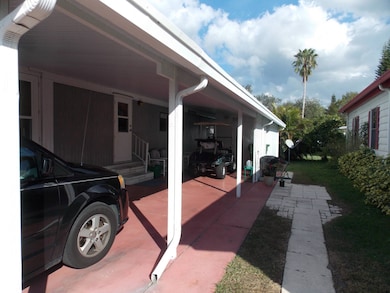 900 Aqua Isles Blvd unit B7, La Belle, FL 33935 - photo 5