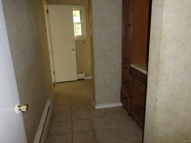 4858 Pine Grove Cir, Allentown, PA 18106 - photo 5