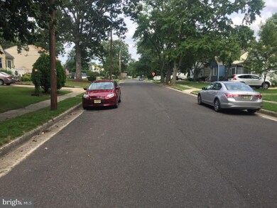 118 Summit Ave, Laurel Springs, NJ 08021 - photo 2