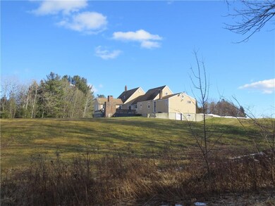 Exterior Rear Side View