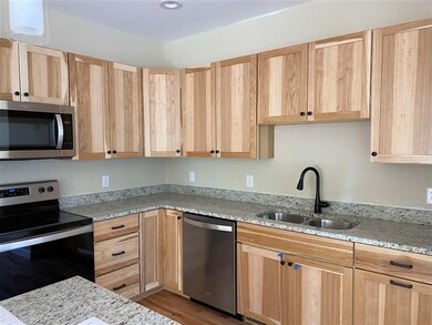 27 Clover Ln unit Lot 93, Londonderry, NH 03053 - photo 2